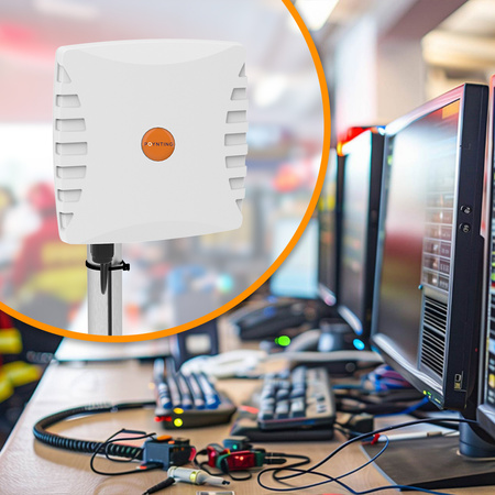 Antena RFID SISO Poynting PATCH-25 SMA 1m