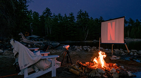Przenośny ekran projekcyjny zewnętrzn 120'' 16:9