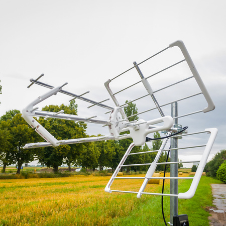 DVB-T2 anténa Spacetronik EOS UHF biela