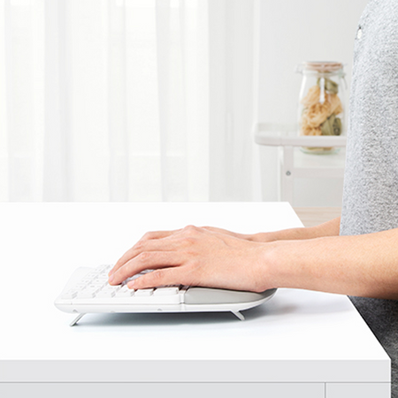 Ergonomická klávesnice Delux GM901 bílá bezdrátová BT a 2,4 GHz