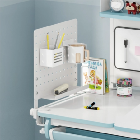 Zestaw Spacetronik: biurko regulowane 100×60 + krzesło dziecięce z podnóżkiem + nadstawka z pegboardem