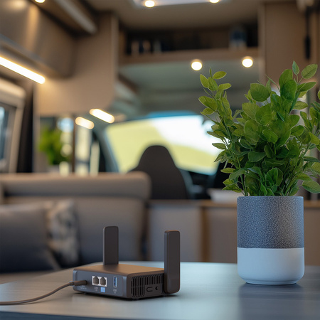 Router mini 2.5G Wi-Fi 7 VPN GL-iNet Slate 7