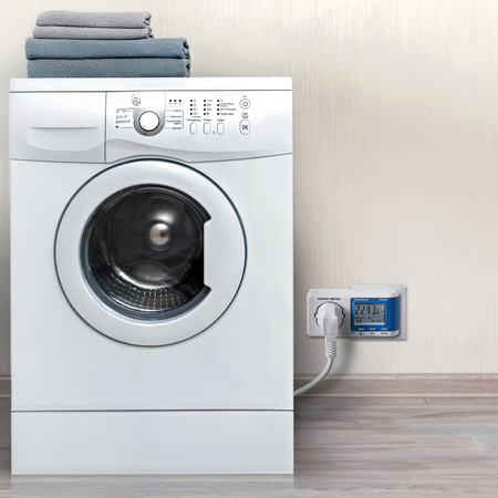 Digitální měřič spotřeby energie PeakTech 9035