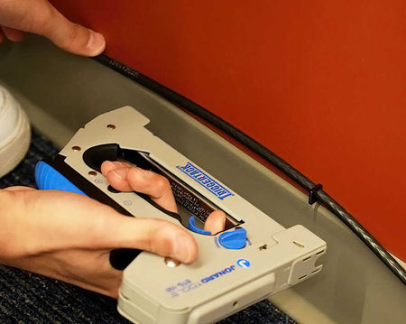 JONARD STG-100 insulated cable stapler