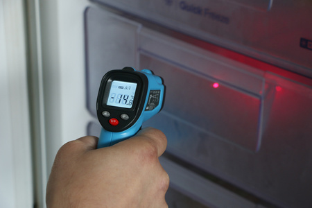 Bezkontaktní laserový pyrometr IR -50 +600°C 4940