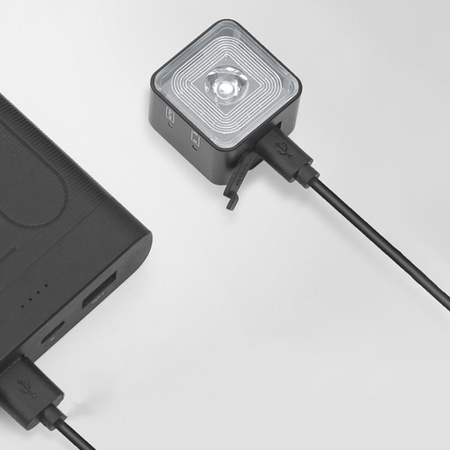 Lampka rowerowa przednia Wind and Moon WT06