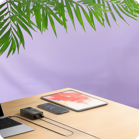 GaN 65W PD QC3.0 4-port charger display