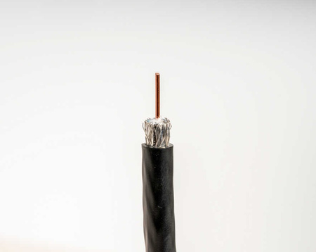 Odizolovač koaxiálních kabelů CST-92