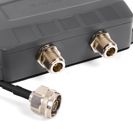 2-cestný GSM splitter Poynting SPLT-16-V1-01 N