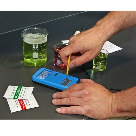 PeakTech 5310A Water pH Meter with Battery