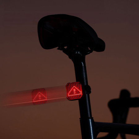 Animace zadní cyklické lampy Wind and Moon WT28