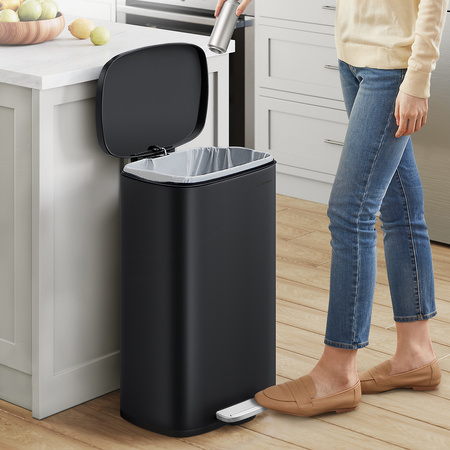 Kosz na śmieci metalowy pojedyncza komora czarny