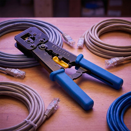 Průchozí krimpovací nástroj RJ45/RJ12/RJ11 PT-CT01