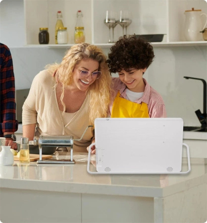 Przenośny mobilny TV bateria IP66 Smart 15.6"