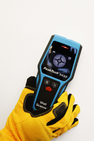 Detektor kabli metalu drewna PeakTech 3433