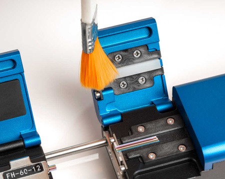 Termiczny ściągacz izolacji światłowodów TFS-100