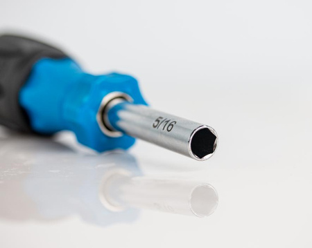 ergonomický multibitový šroubovák 6v1 SD-61