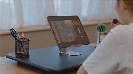 Spacetronik SPR-212MB verstellbares Stativ