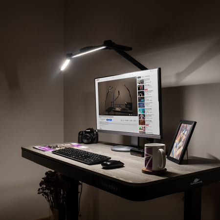 Glow D1 LED shadowless drafting desk lamp