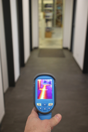 Pyrometer Thermal Imaging Camera 5-in-1 PeakTech 5610B