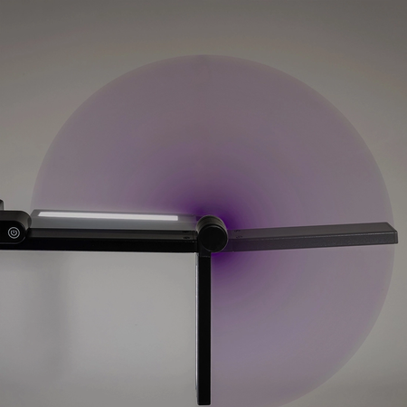 Zestaw ergonomiczny Biurko SPE O133BB Fotel BARD Lampa Glow D8